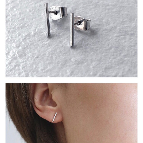 NWOT Madewell Gold Plated Bar Stud Earrings 2Pairs - Picture 2 of 5